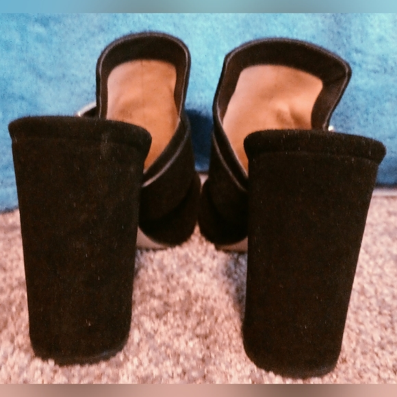 Michael Kors Leather Heeled Slip-on - Picture 2 of 6